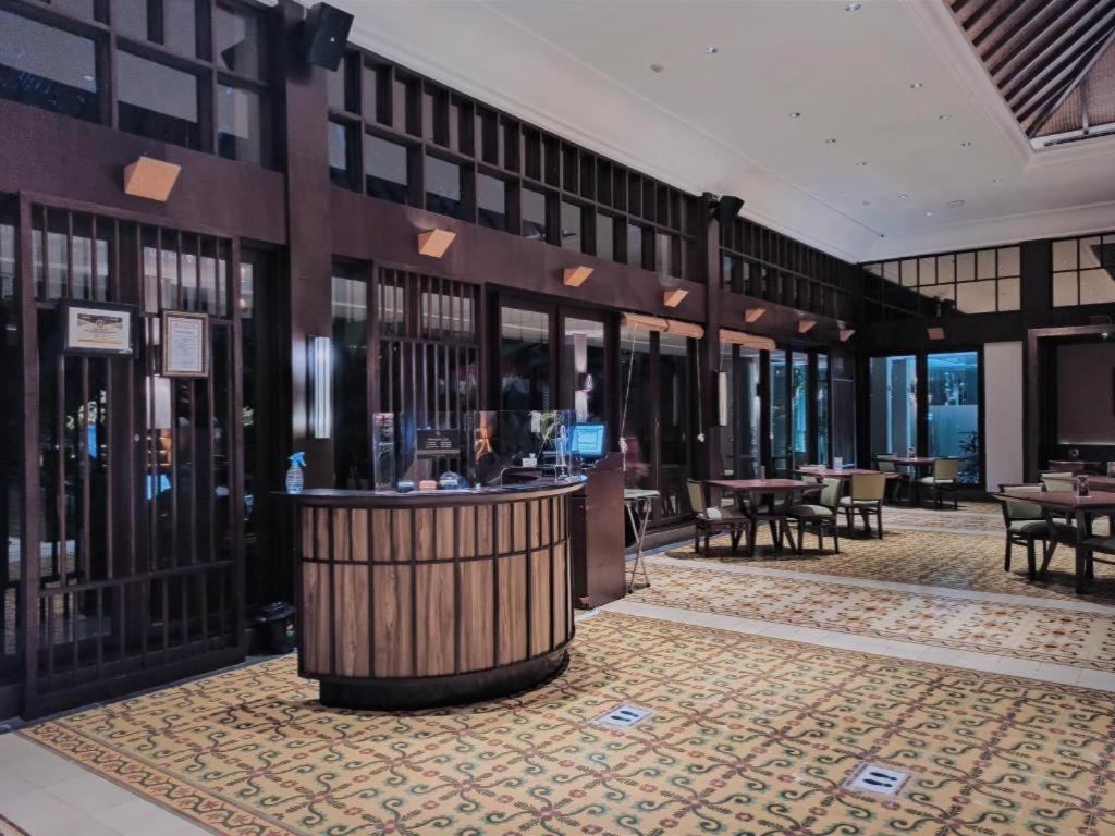 El Royale Hotel 4*